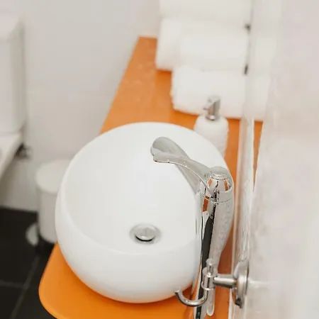 Guestready - Cyan Heaven Downtown Apt Apartamento Oporto