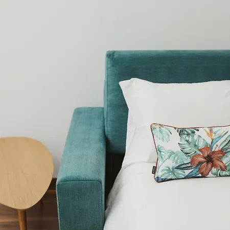 Guestready - Cyan Heaven Downtown Apt Oporto